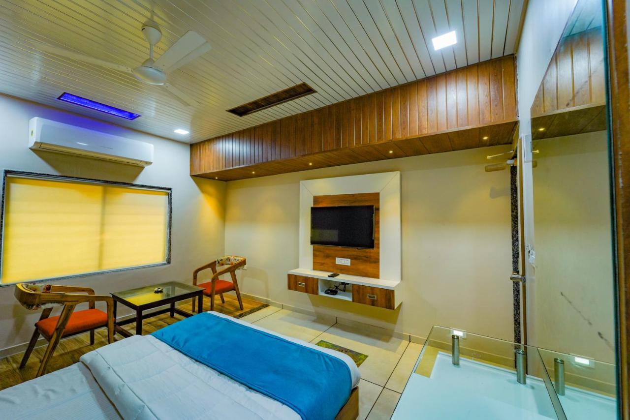 The Nest Residency Hotel Ahmedabad Exterior photo