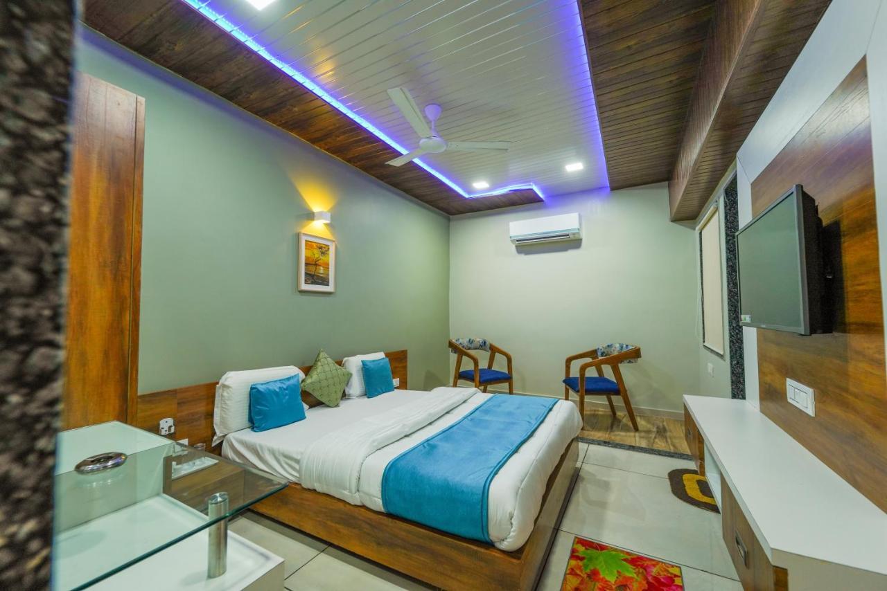 The Nest Residency Hotel Ahmedabad Exterior photo